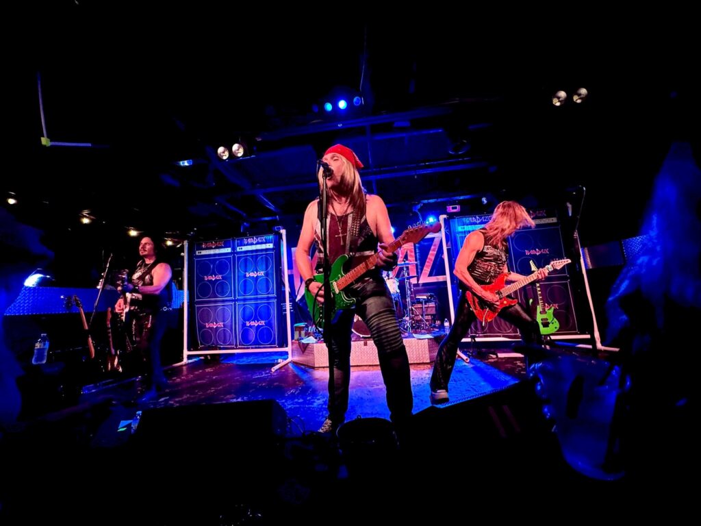 Hairdaze performance